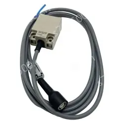 Best Quality V680-HS65-W 13.56MHz High Frequency ISO 15693 Protocol Ultra Small Planar Antenna in Stock Supply