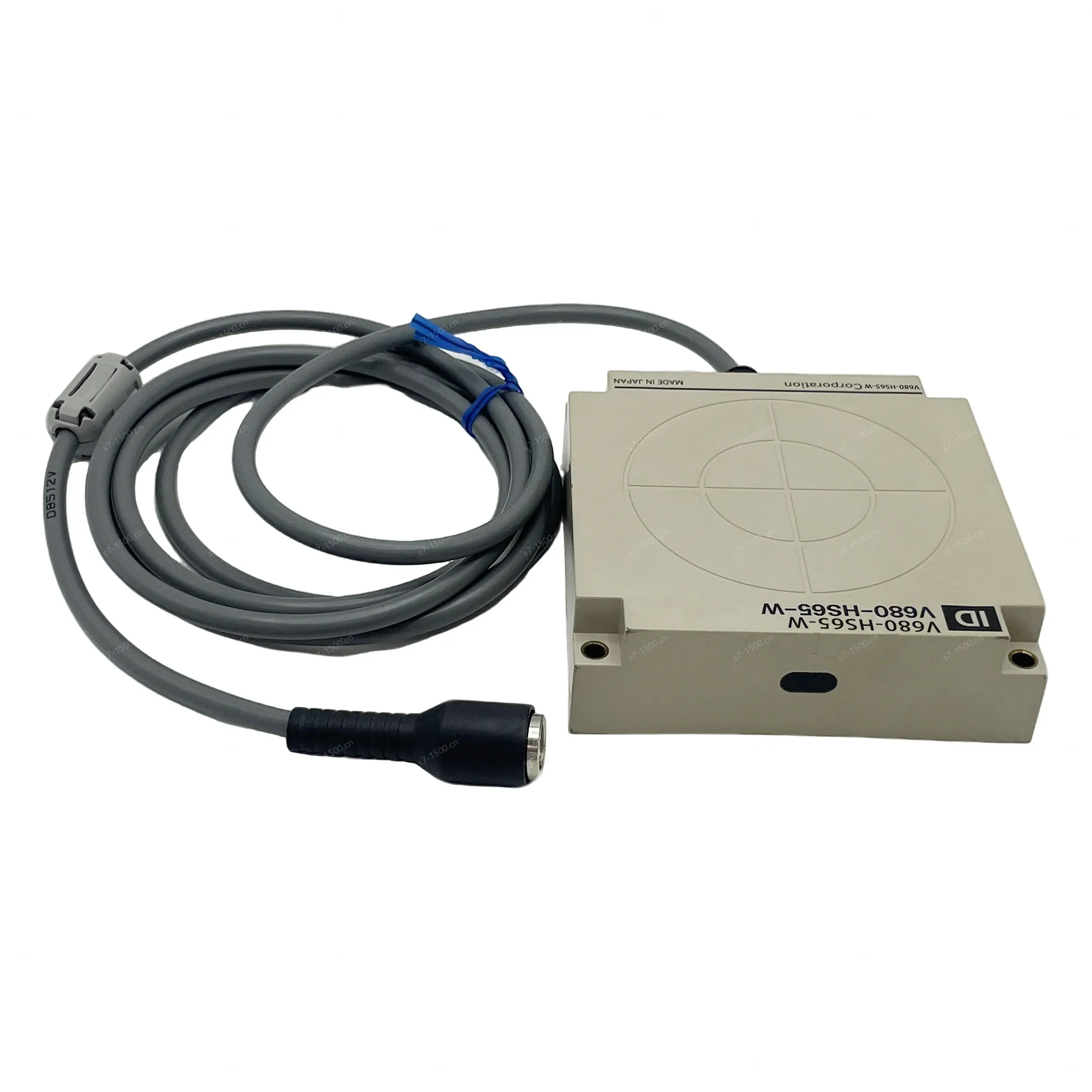 Best Quality V680-HS65-W 13.56MHz High Frequency ISO 15693 Protocol Ultra Small Planar Antenna in Stock Supply
